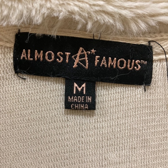 Almost Famous Quarter Zip Sherpa Pullover, Cream, Size M - Picture 5 of 10